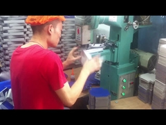 LY-TJ-40 Hoge Snelheid 20-40 stuks/min Doos Hoek Plakmachine, Semi-Automatische Doos Tape Machine