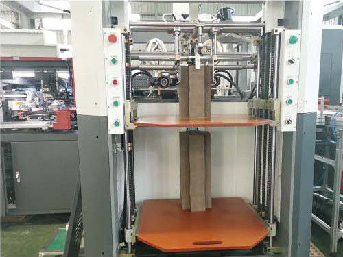 PLC-besturingssysteem Automatische machine voor het maken van papieren dozen met een papieroppervlak van 700420300 en 1206080 mm voor productie