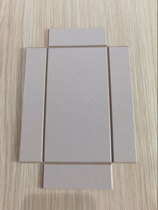 Automatische groeifmachine Karton groeifmachine Bidirectionele Precision Positioning V Cut Machine Speed 32pcs/min