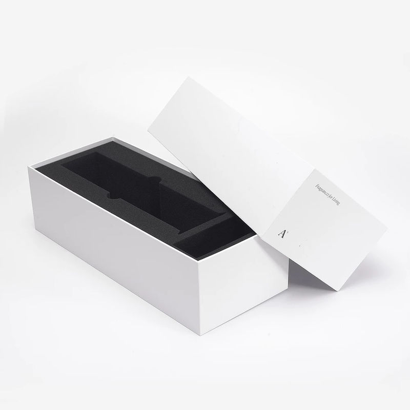 LY-800C Semi-automatische stijve doosmachine Ontworpen voor drukplooien en vormen van stijve dozen voor mobiele telefoondozen, schoenendozen, juwelendozen, luxe en geschenkdozen