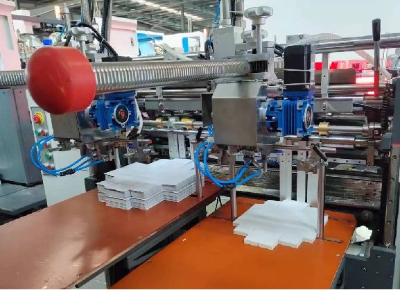 Multifunctionele 2-in-1 intelligente hogesnelheid automatische machine voor het maken van stijve dozen 50-70 stuks/min