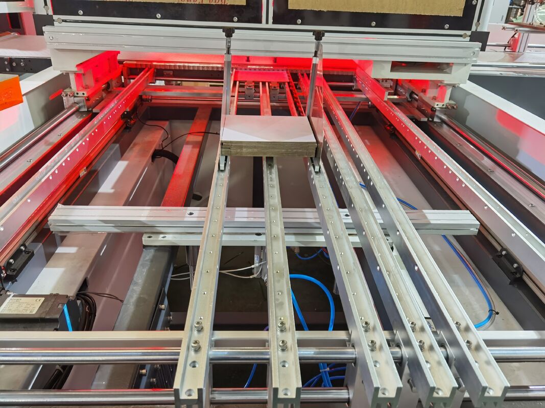 Automatische positioneringsmachine snelheid 35 tot 45 stuks per minuut Ontworpen voor productie