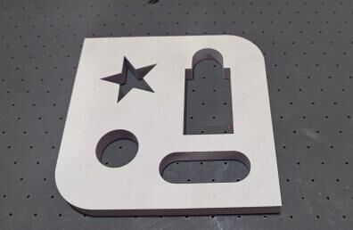 LY-PK-1816RM Niet-metalen flexibele materiaal snijmachine met een snijdikte van 50 mm /CNC-monstersnijmachine /snijstelsel