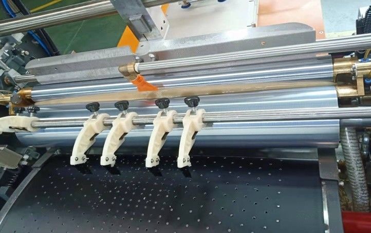 Hoge Nauwkeurigheids Intelligente Stijve Doos die Machine met 20 maken - 25pcs/min die grote dozen maken
