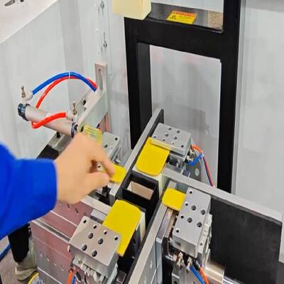 Automatische dubbele doos positioneringsmachine voor telefooncel, geschenkdoos, hoesmaker