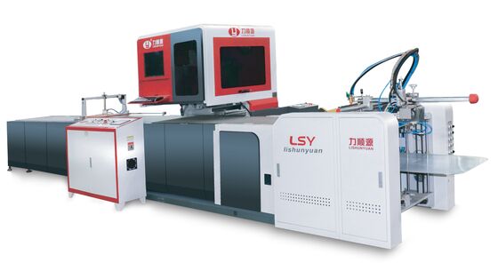 Servomotor Automatische pick and place machine 7500 x 2400 x 2000mm